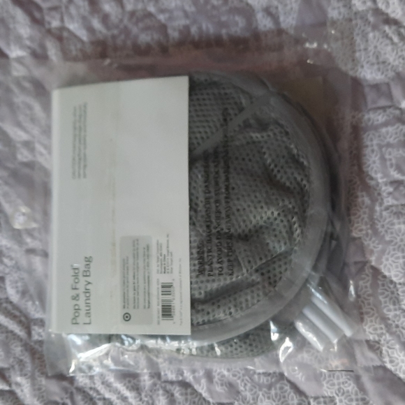 🔴Pop Up Hamper nwt - Picture 2 of 2